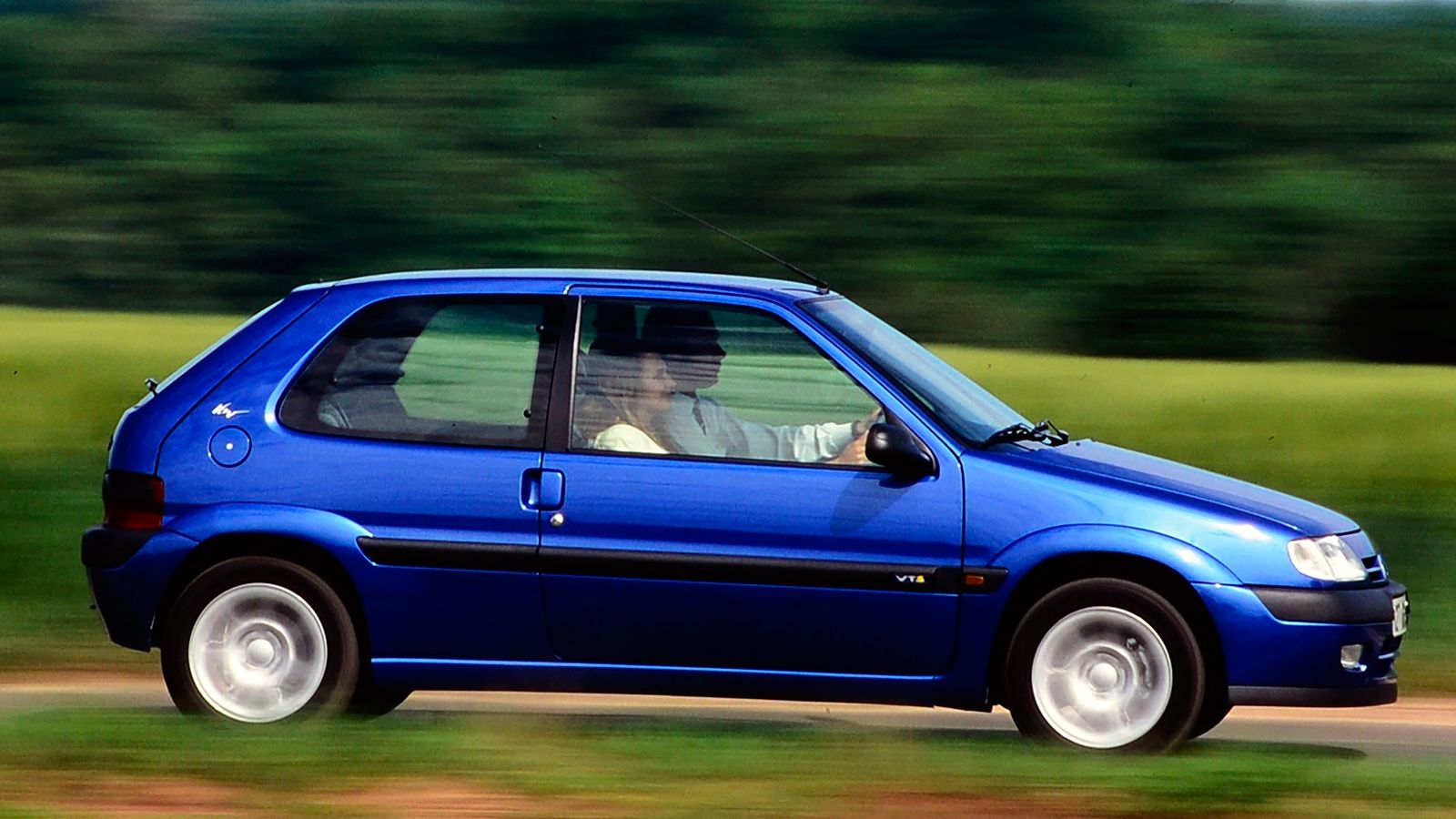 Citroen Saxo VTS: Το εμβληματικό σπορ γαλλικό έφτασε τα πρώτα «άντα»